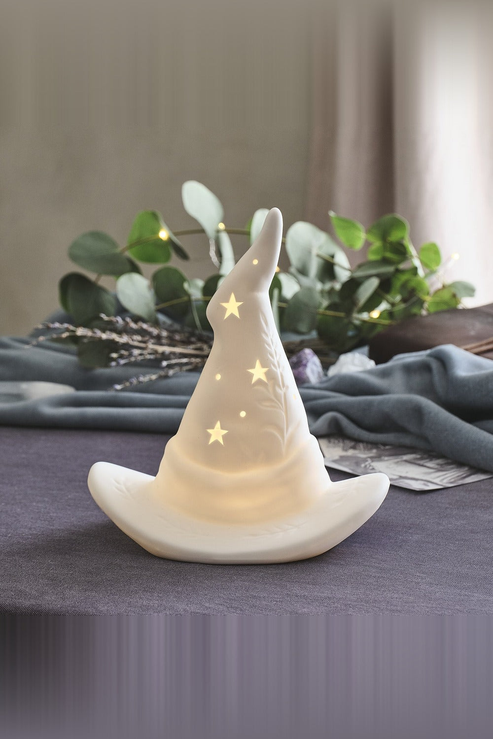 Porzellan LED-Hexenhut Deko mit Timer